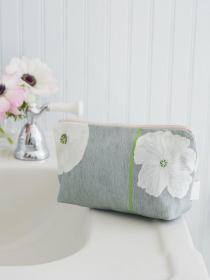 Makeup Bag (Color: White Poppies on Grey)